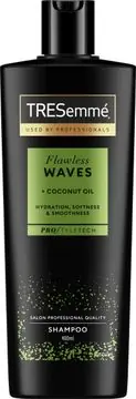 Professionell kvalitet | TRESemmé Flawless Waves Shampoo